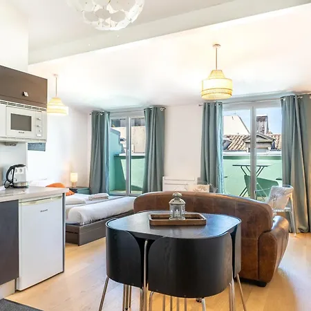 Superbe Climatise Avec Terrasse En Hyper Centre