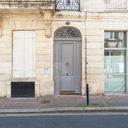 Superbe Climatise Avec Terrasse En Hyper Centre Appartement Bordeaux