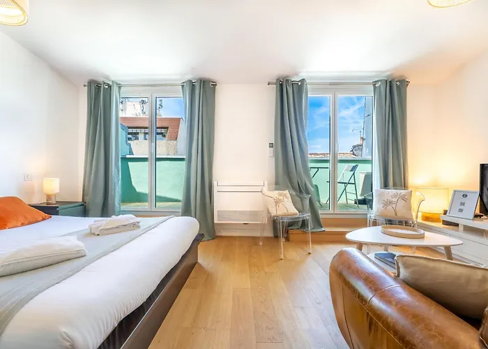 Apartment Superbe Climatise Avec Terrasse En Hyper Centre Bordeaux