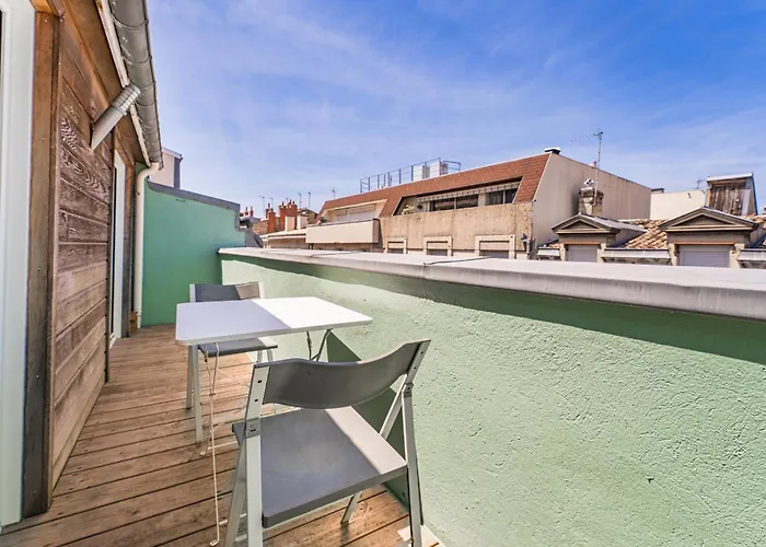 Superbe Climatise Avec Terrasse En Hyper Centre Bordeaux