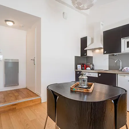 Superbe Climatise Avec Terrasse En Hyper Centre *