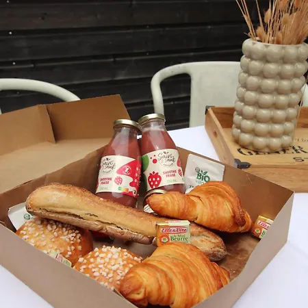 Superbe Climatise Avec Terrasse En Hyper Centre דירה *